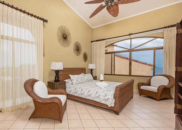 Sunrise 20- 3 Bedroom Ocean View Penthouse * Tamarindo